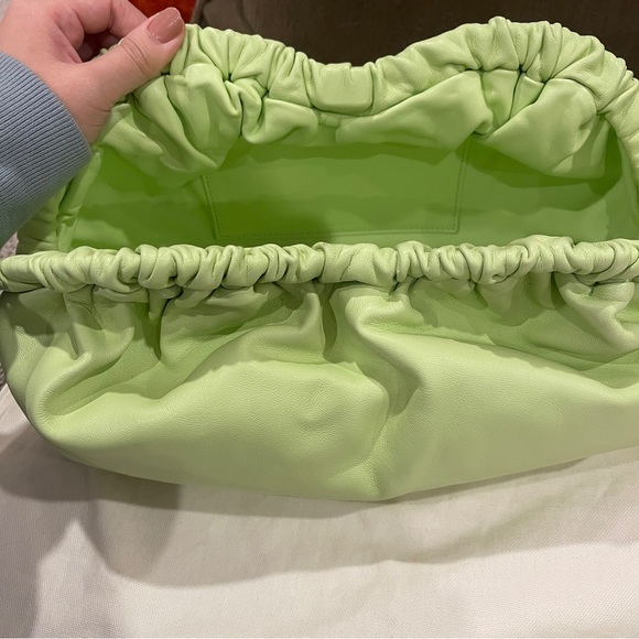 Mansur Gavriel Cloud Clutch Mint BNWT - Picture 8 of 11